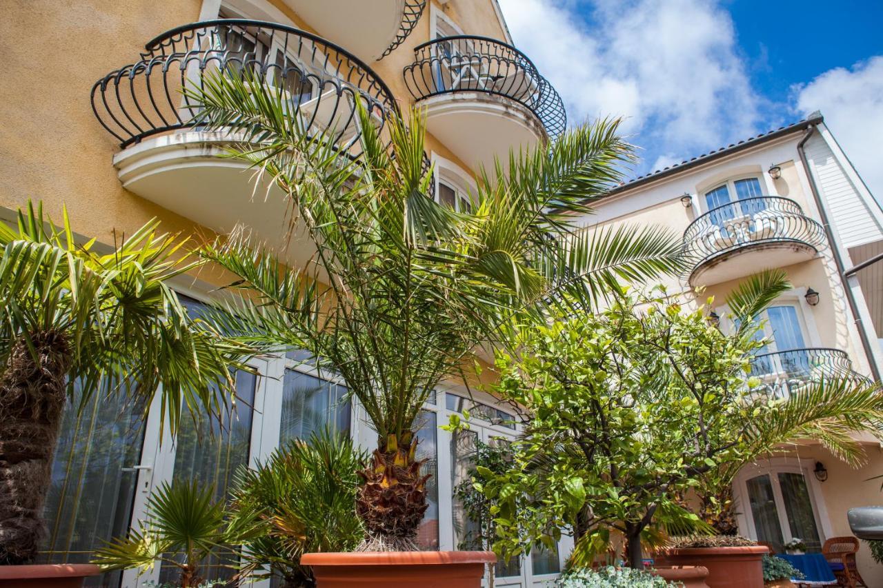 Villa Mediterran Hévíz Exteriör bild
