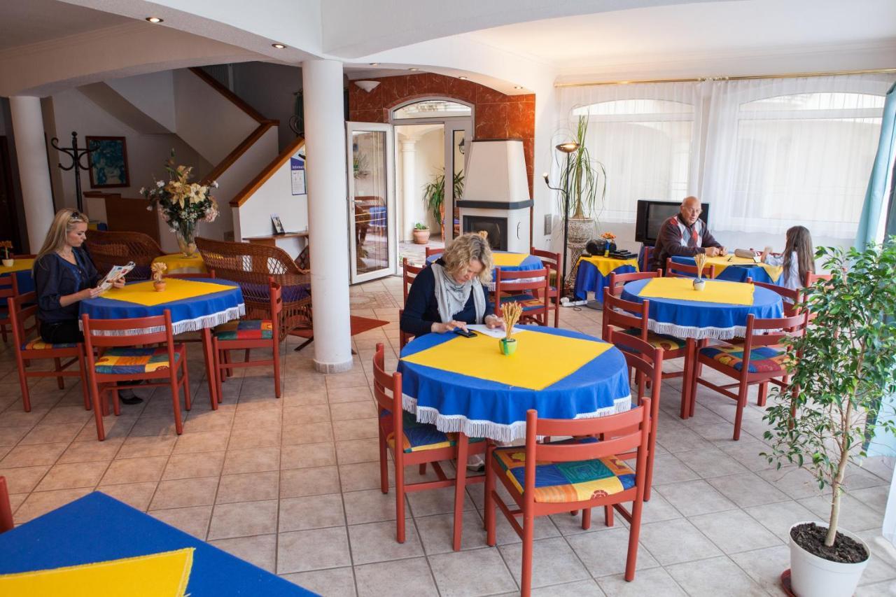 Villa Mediterran Hévíz Exteriör bild